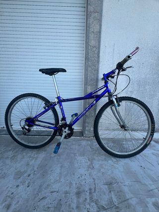 Bicicleta Monty Scenic 26