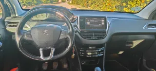 Peugeot 208 2016