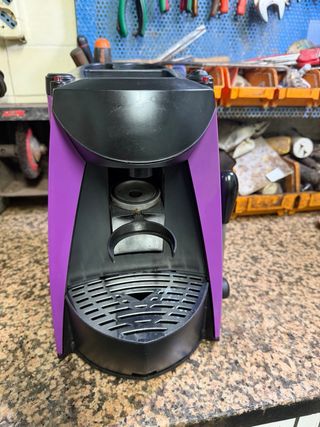 Macchina da caffè a cialde viola