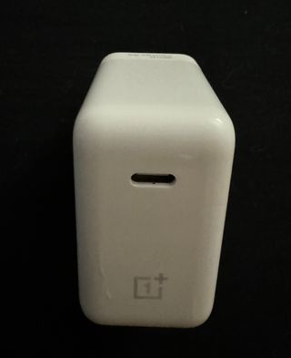 Cargador OnePlus Warp Charge 65w