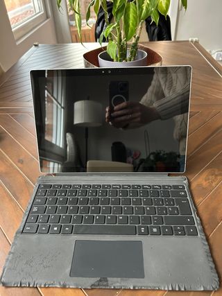 Microsoft Surface Pro 4 i5-6300U 4GB RAM 128GB