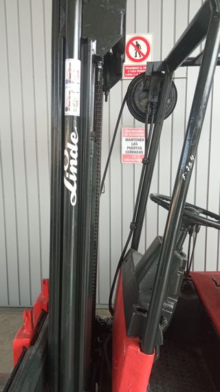 Carretilla Elevadora Eléctrica Linde E-12