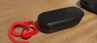 Auriculares Inalámbricos Bluetooth Negros y Rojos