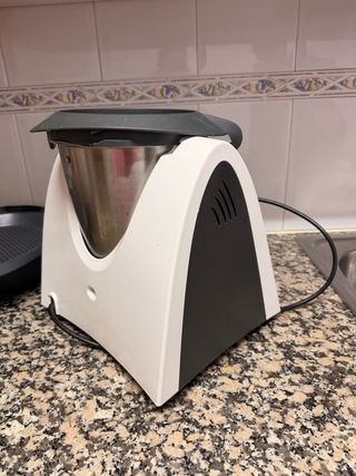Thermomix TM31 semi nueva con cuchilla