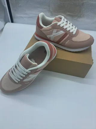 Zapatillas deportivas mujer beige y rosa