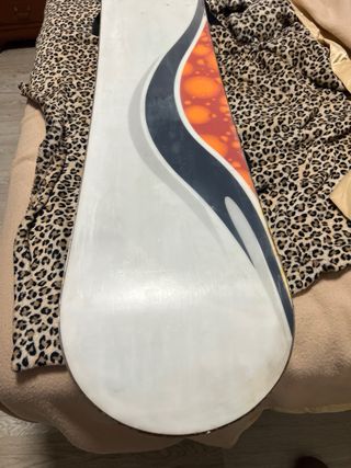 Tabla Nidecker 154 con fijaciones