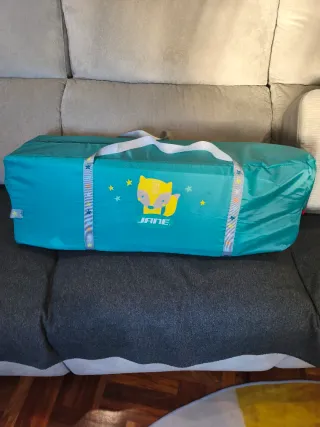 Parque cuna de viaje Jane dos alturas