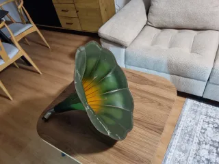 Antigua Trompeta para gramófono + codo