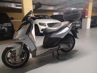 Aprilia Sport City 250