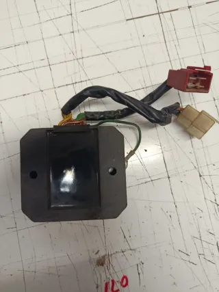 Regulador Corriente CBR 600 F1