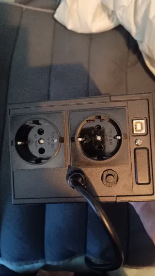 ADJ UPS 1200VA Line Interactive