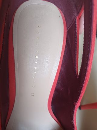 Zapatos Zara Trafaluc tacón ante rojo T37