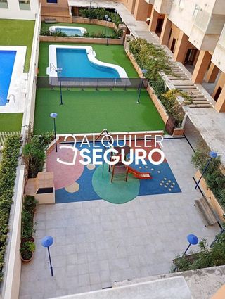 Piso en alquiler en Martín Carpena - Torre del Río en Málaga