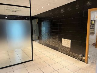 Local comercial en alquiler en Eixample - Sant Oleguer en Sabadell