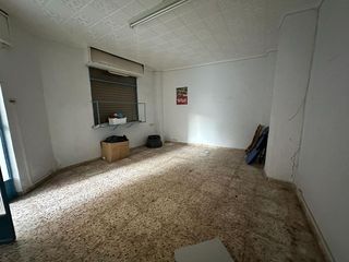 Local comercial en venta en Cieza