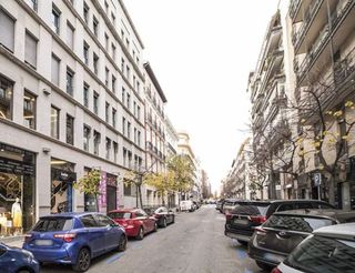 Piso en alquiler en Recoletos en Madrid