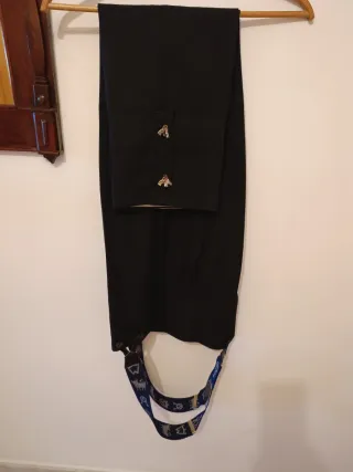 Traje de montar de la marca Tomar negro chica.