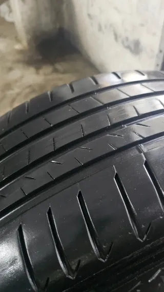 Neumáticos 235 45 20 Bridgestone