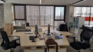 Local comercial en alquiler en Pubilla Cases en Hospitalet de Llobregat, L´