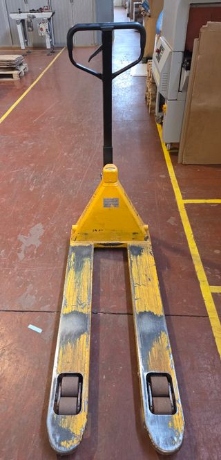 Transpaleta Ayerbe 2500kg con báscula