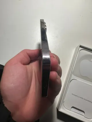 iPhone 14 Pro Morado