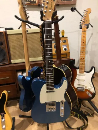 Guitarra Fender Telecaster American Special 2018