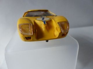 DESGUACE FORD GT 40 AMARILLO EXIN ( SCALEXTRIC )