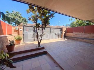 Casa pareada en alquiler en Alella