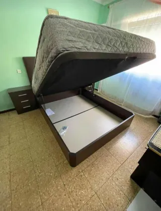 Canapés y colchones nuevos