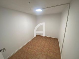 Local comercial en venta en Can Roca en Terrassa