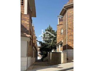 Casa en venta en Lucena