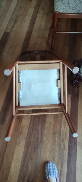 Bajada de precio.4 Sillas de Comedor de madera mac