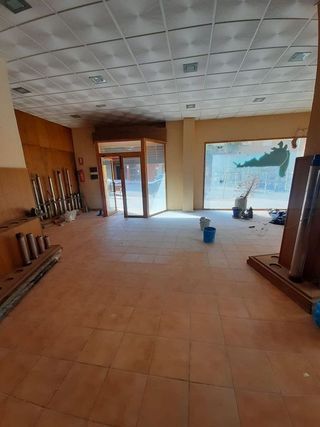 Local comercial en venta en Úbeda