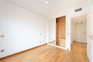 Piso en venta en Montecarmelo en Madrid