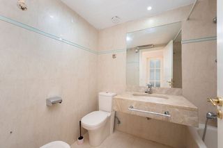 Piso en venta en Montecarmelo en Madrid