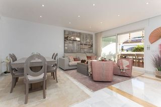 Piso en venta en San Pedro de Alcántara pueblo en Marbella