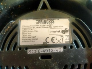 Batidora de vaso de cristal y acero inoxidable.