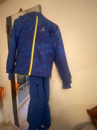Conjunto de nieve talla 10-12 azul con camuflaje