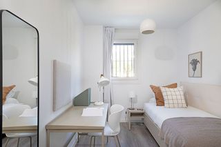 Piso en alquiler en Colores - Entreparques en Sevilla