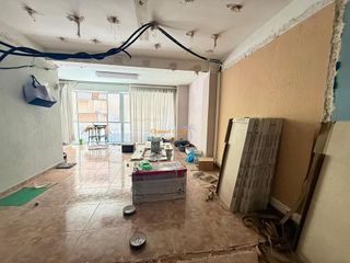 Piso en venta en Mercado en Alicante