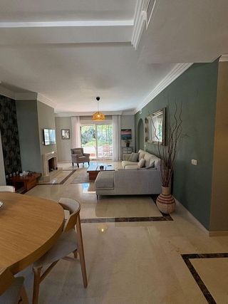 Piso en alquiler en Los Naranjos - Las Brisas en Marbella