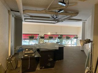 Nave industrial en venta en Sant Antoni en Barcelona