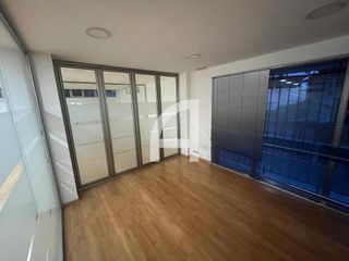 Local comercial en alquiler en Barri del Centre en Terrassa