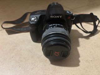 Cámara Sony A290 Negra con bolso para guardar