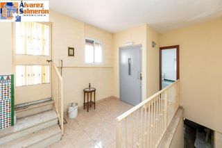 Edificio en venta en Barrio de Zaidín en Granada