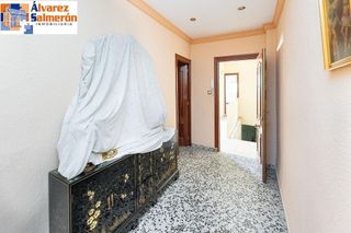 Edificio en venta en Barrio de Zaidín en Granada