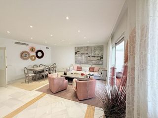 Piso en venta en San Pedro de Alcántara pueblo en Marbella