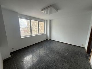 Oficina en alquiler en Centro Ciudad en León