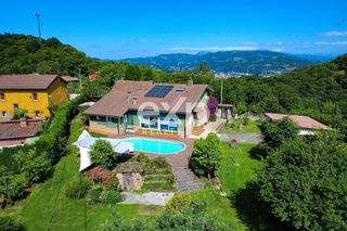 Chalet en venta en Lada en Langreo