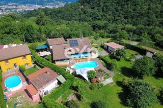 Chalet en venta en Lada en Langreo